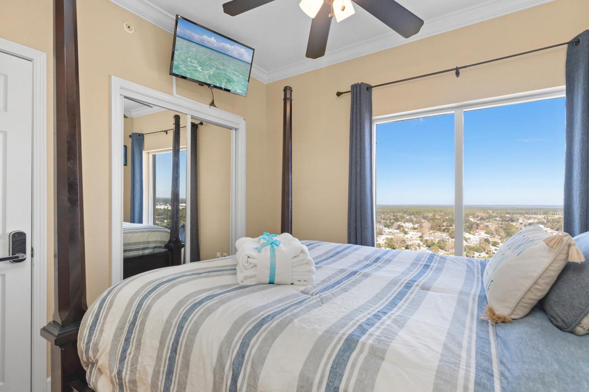 Holiday home End Unit - Directly On The Gulf! Sleeps 6! Italian Luxury Furnishings!