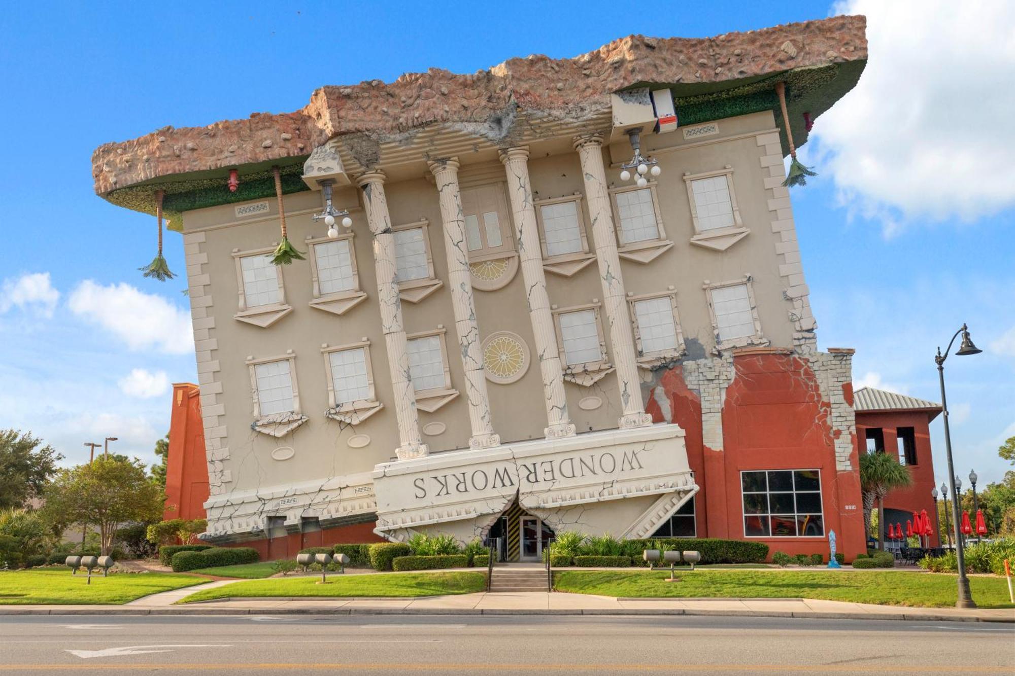 End Unit - Directly On The Gulf! Sleeps 6! Italian Luxury Furnishings! Panama City Beach