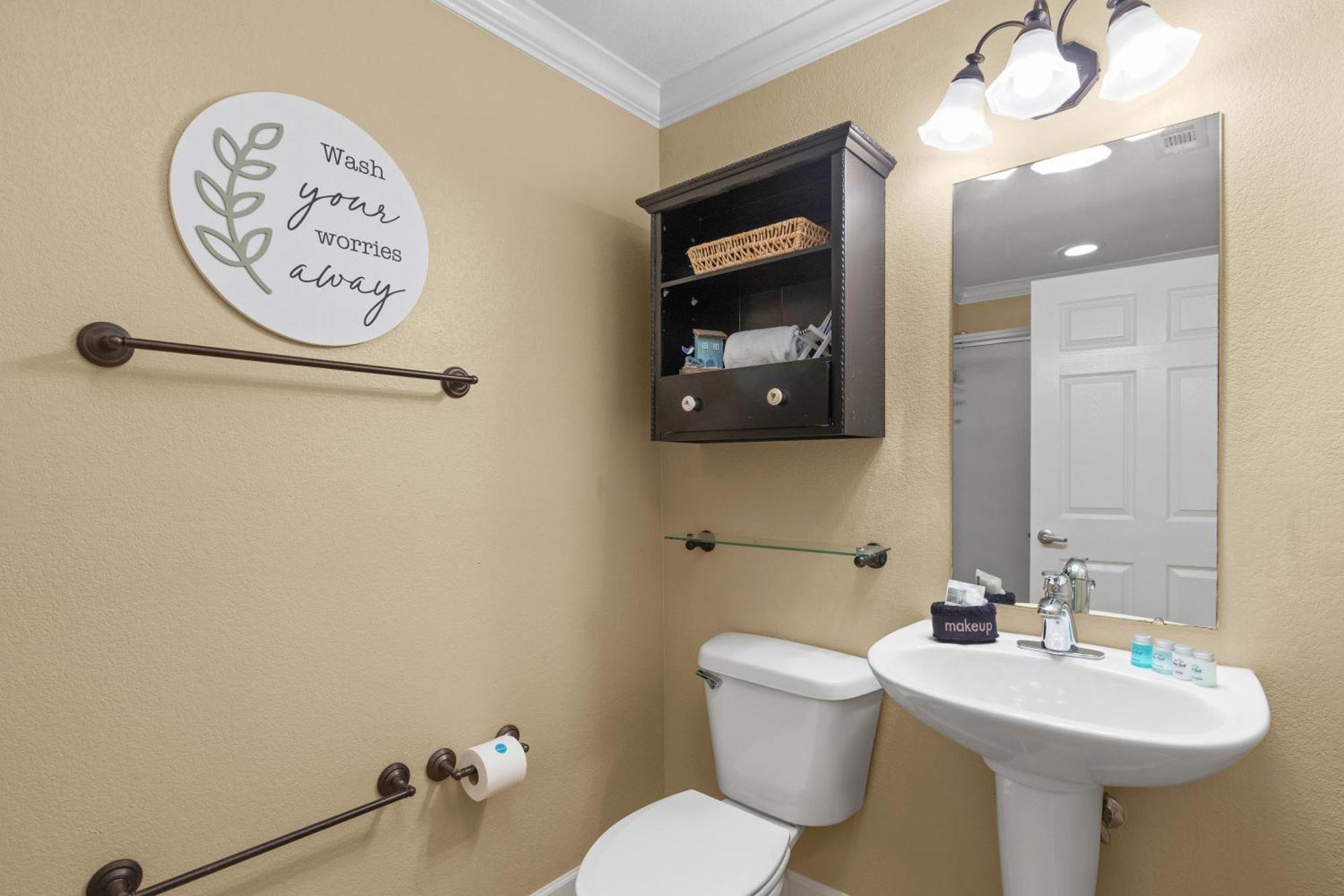 End Unit - Directly On The Gulf! Sleeps 6! Italian Luxury Furnishings! Holiday home Panama City Beach