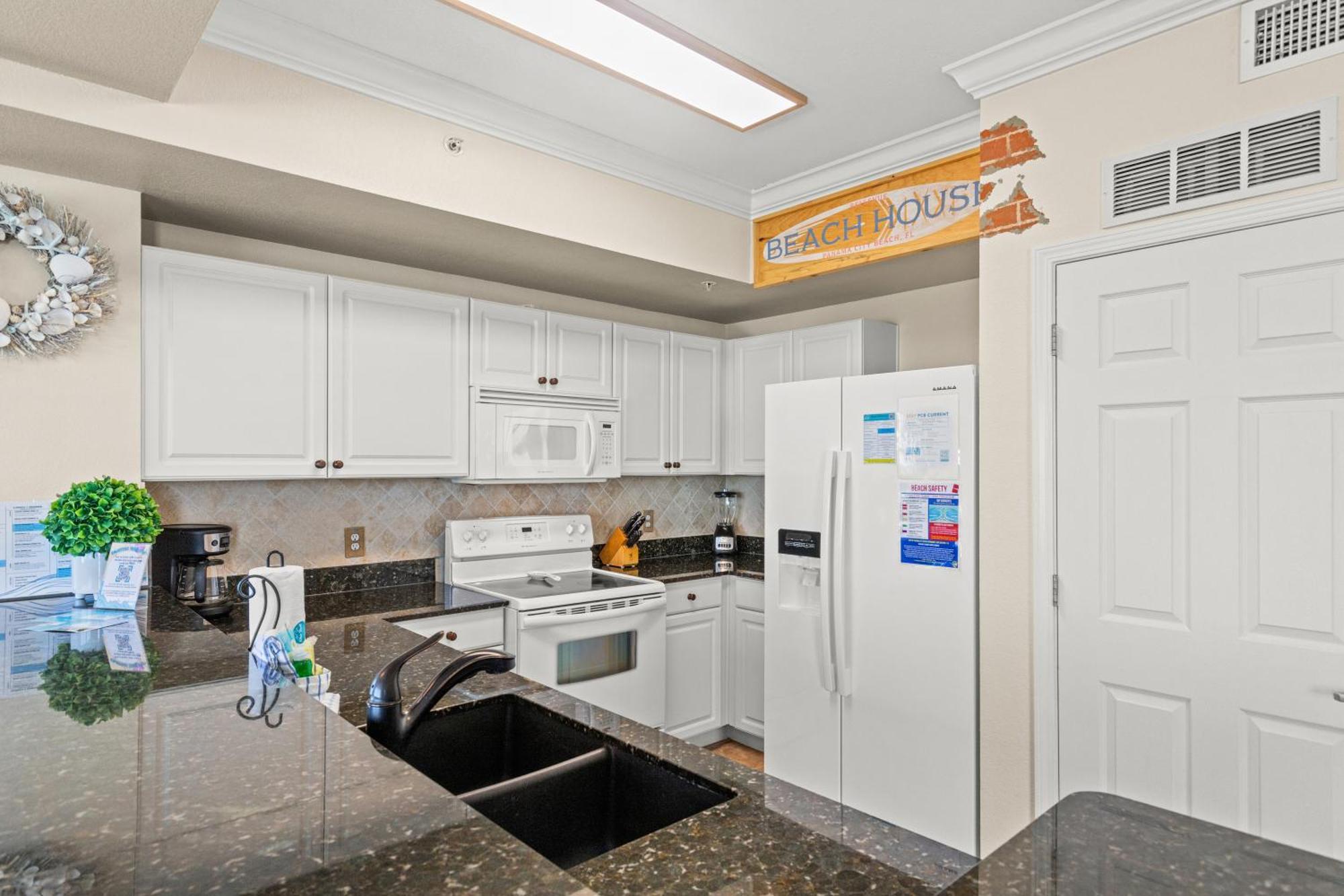End Unit - Directly On The Gulf! Sleeps 6! Italian Luxury Furnishings! *