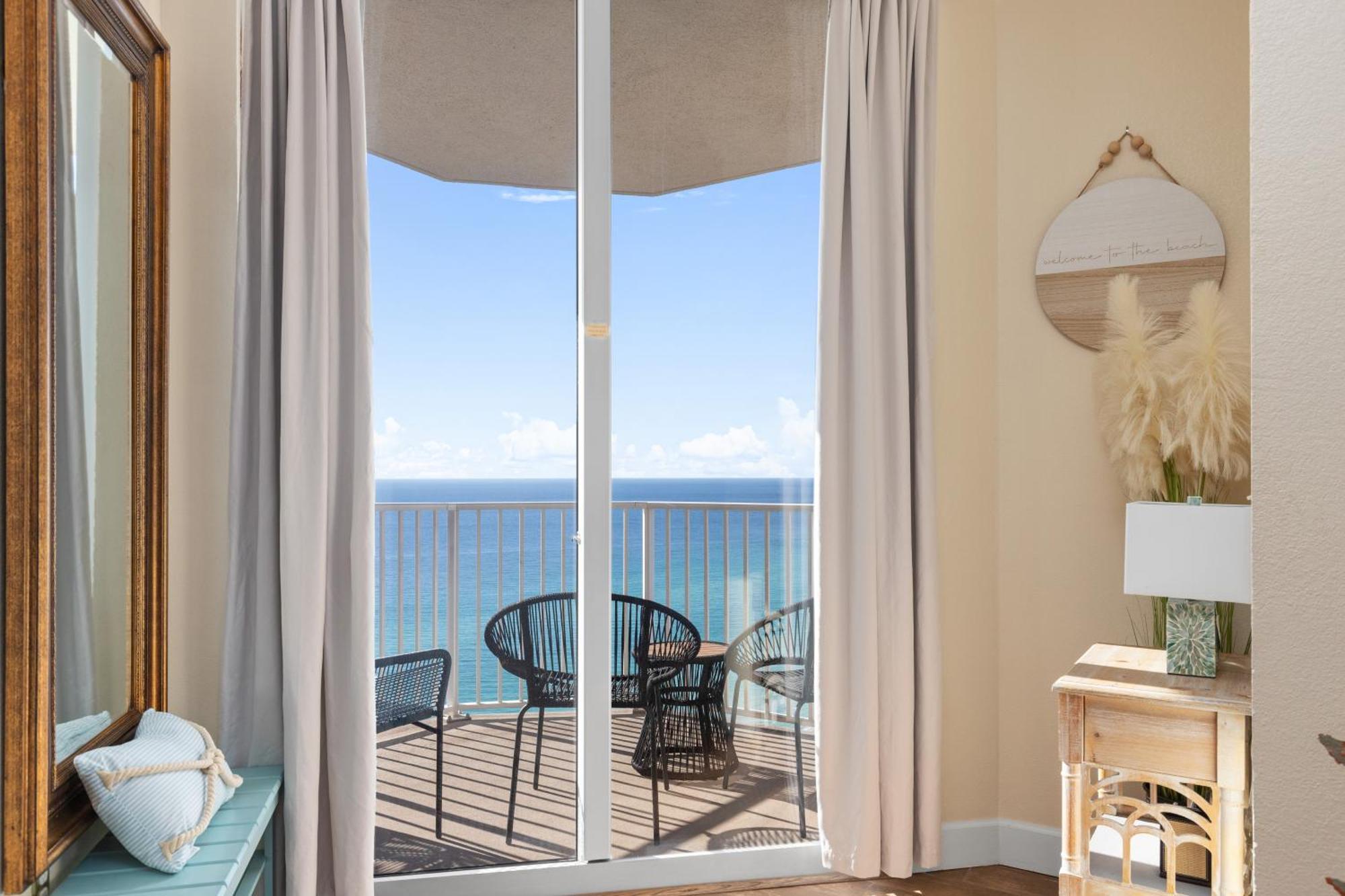 Holiday home End Unit - Directly On The Gulf! Sleeps 6! Italian Luxury Furnishings! Panama City Beach